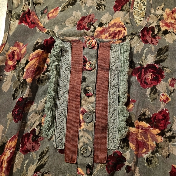 Cecico Ruffle Floral Print Tank Top - Picture 7 of 8